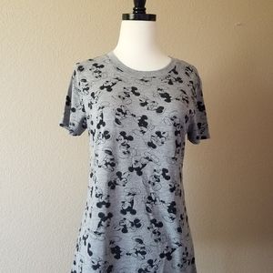 Disney Mickey &Minnie tshirts medium